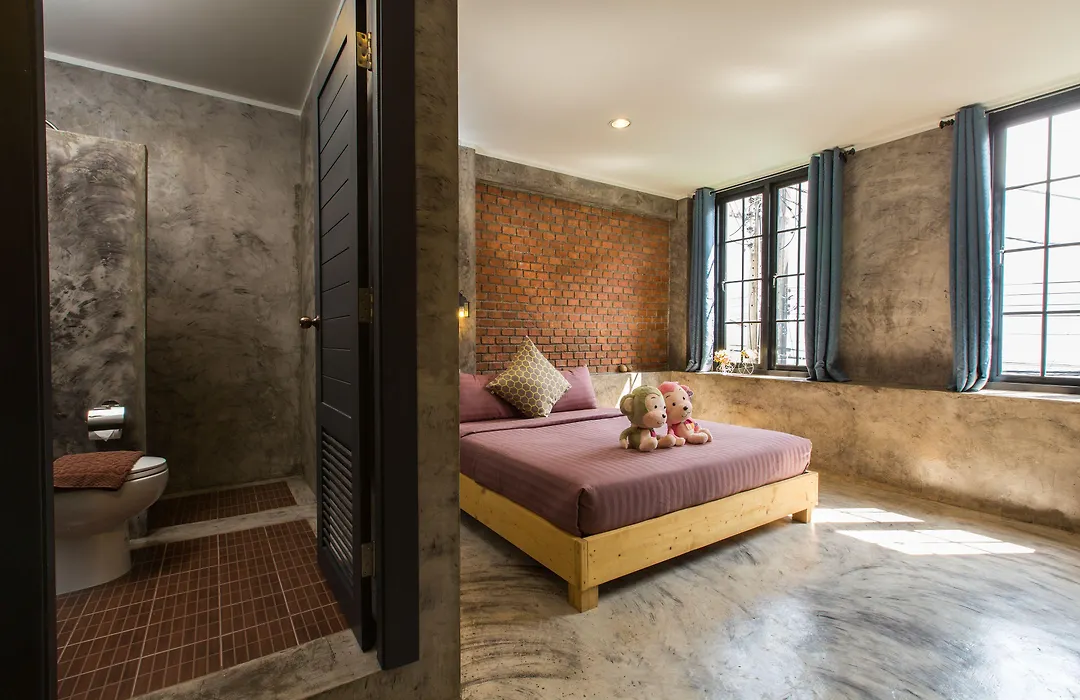 Na Siam Guesthouse-1